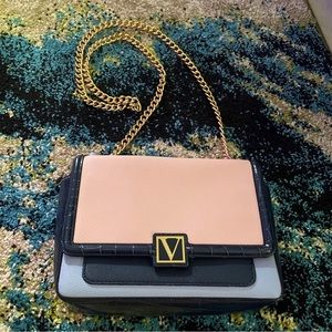 Victoriano secret purse brand new